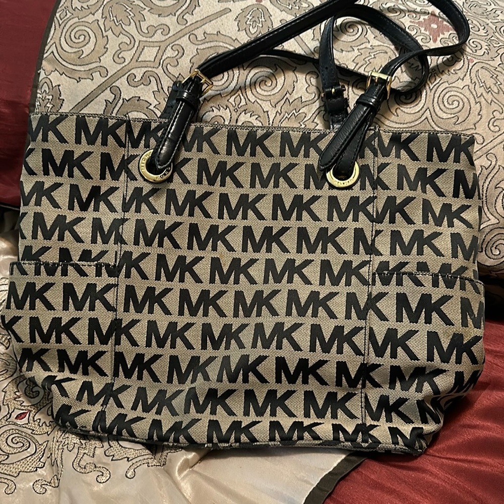 Michael Kors purse